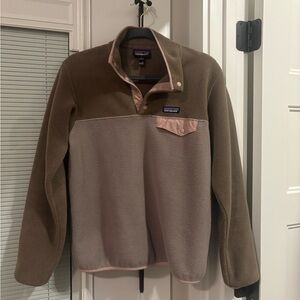 Patagonia Women’s Two-Tone Fleece Pullover